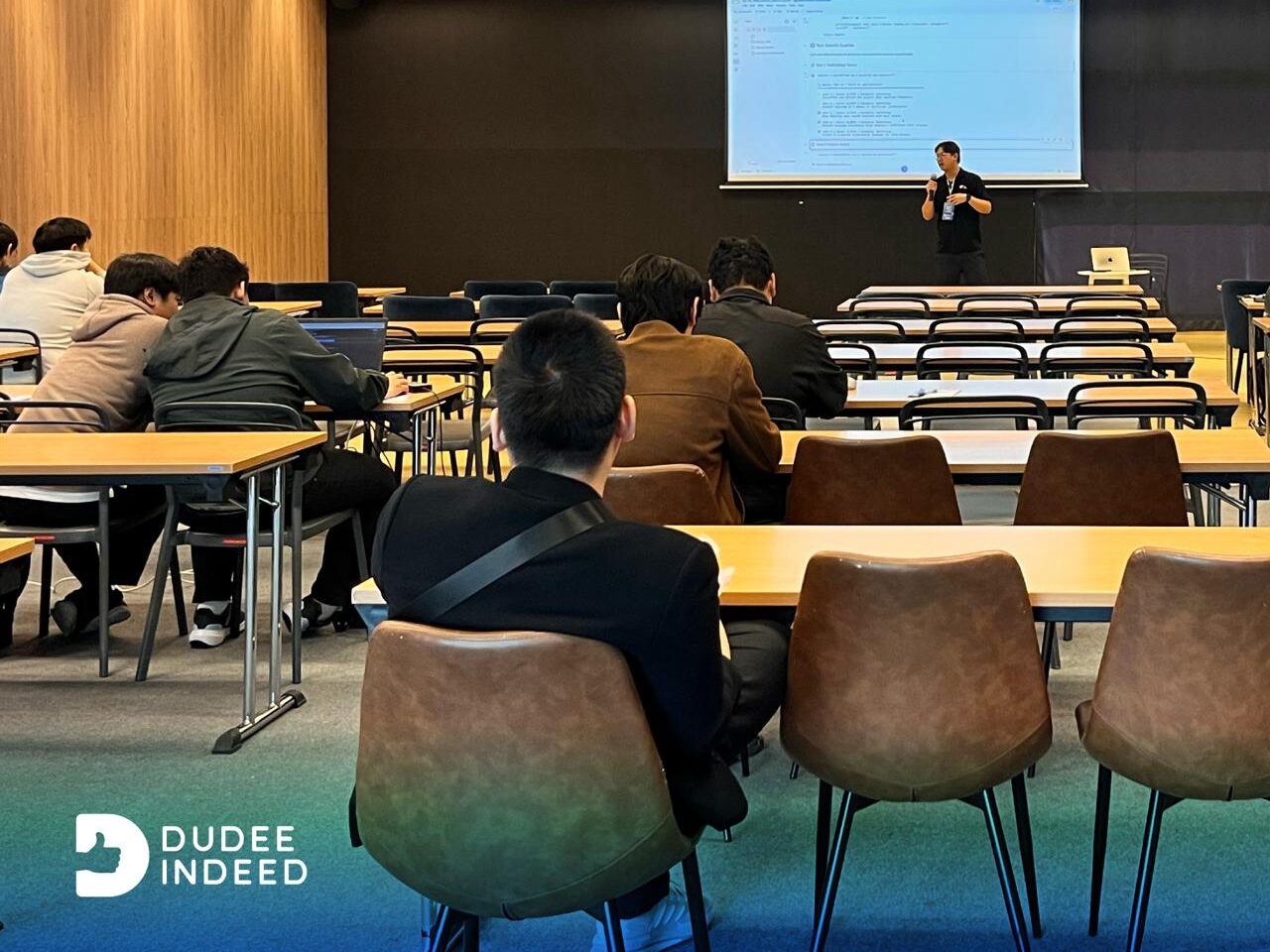 แลกเปลี่ยน Northern Tech On The Rock